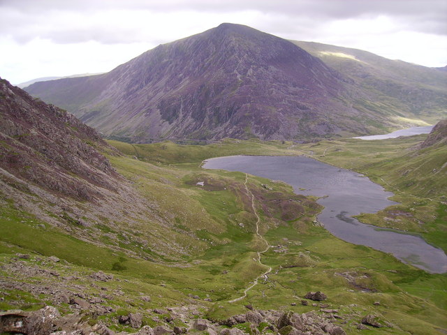 File:Llyn Idwal from below the Devil's Kitchen - geograph.org.uk - 1282839.jpg