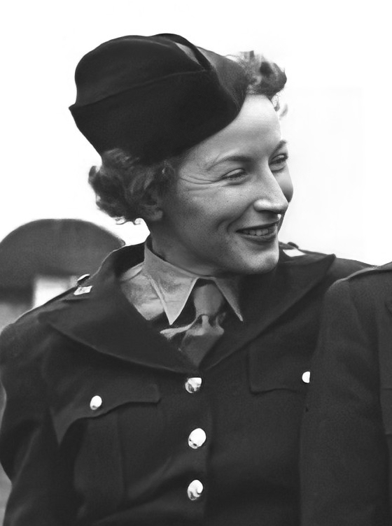 Welsh wore a uniform when she was a war correspondent.