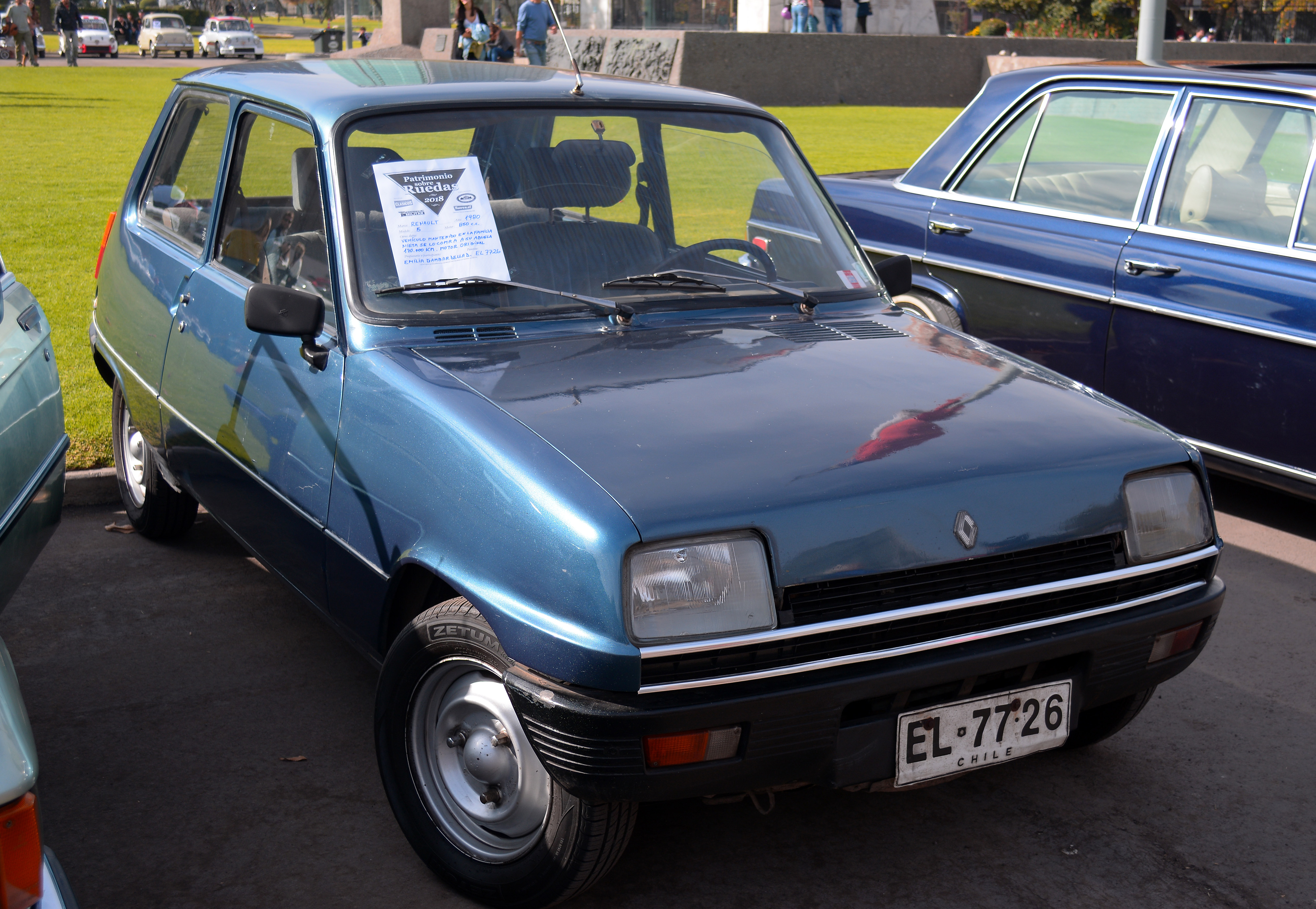 Renault 113 old