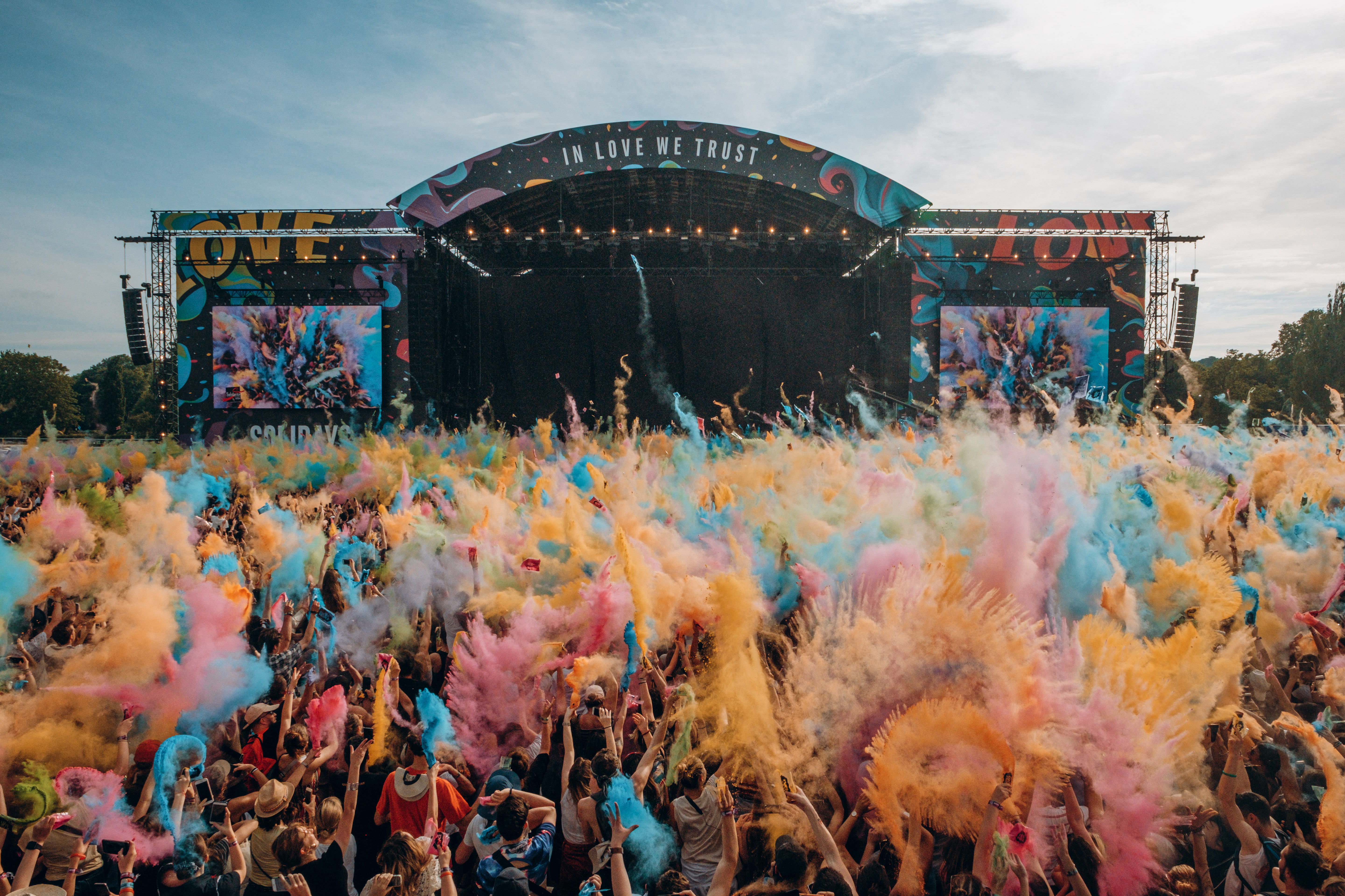 File:SOLIDAYS2019 BRICEDELAMARCHE COLOR PARTY PHOTO 20190623 02