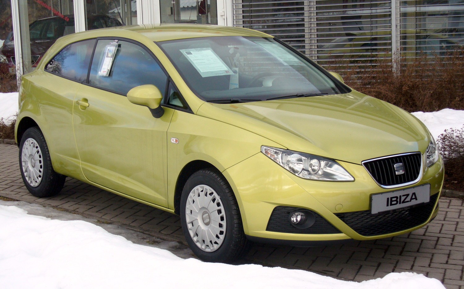 SEAT Ibiza Mk4 (2008).