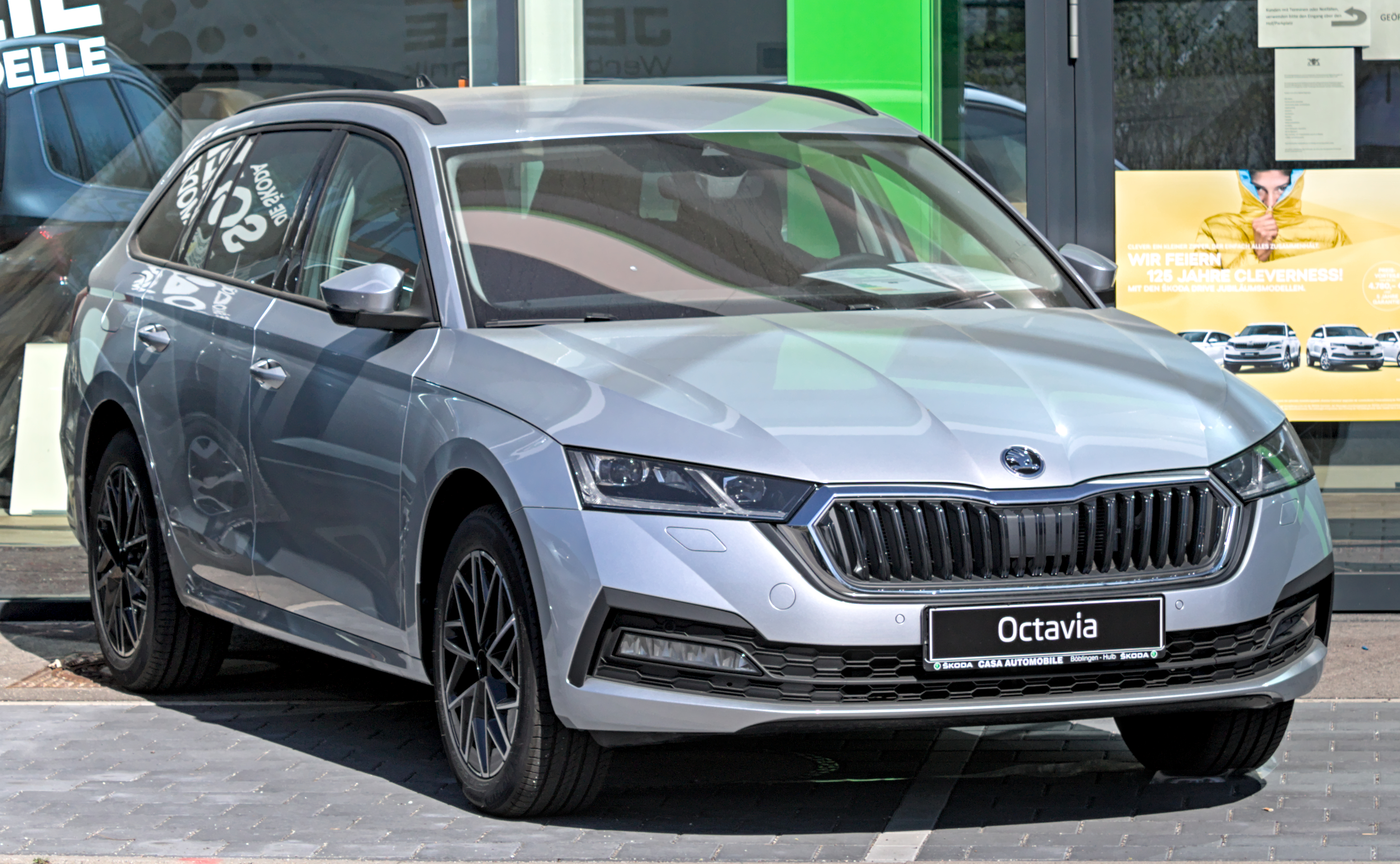 File:Skoda Octavia IV Combi IMG 2617.jpg - Wikipedia