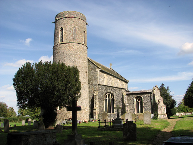 File:St Andrew's church in Weybread - geograph.org.uk - 2614406.jpg