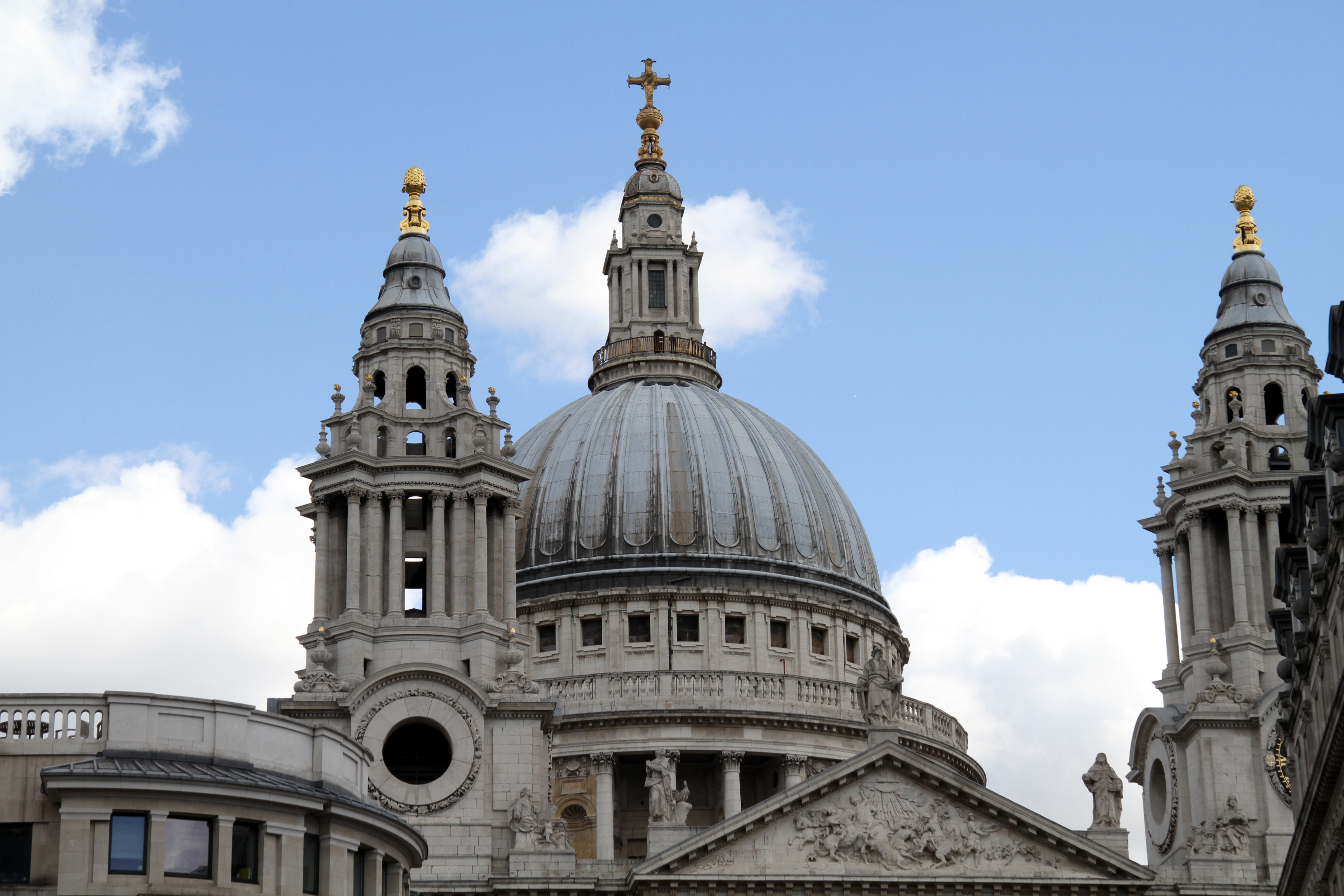 St paul s cathedral перевод. Собор Святого Павла (Калькутта). Собор Святого Петра и Павла в Москве. Собор Святого Павла в Швеции. Собор Святого Павла Антверпен.