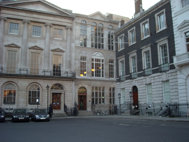 File:The London Library, St James's Square - geograph.org.uk - 715713.jpg