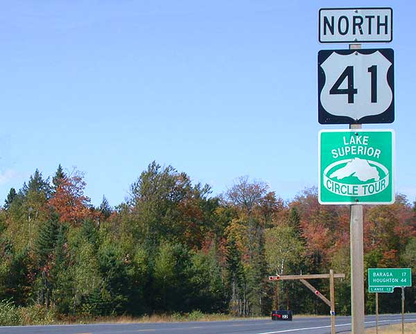 File:US 41 Baraga County.jpg