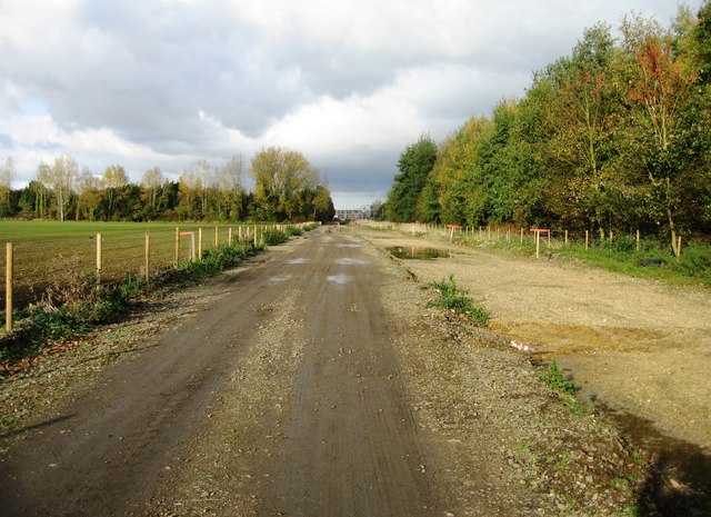 File:Where trains once ran - geograph.org.uk - 1054294.jpg