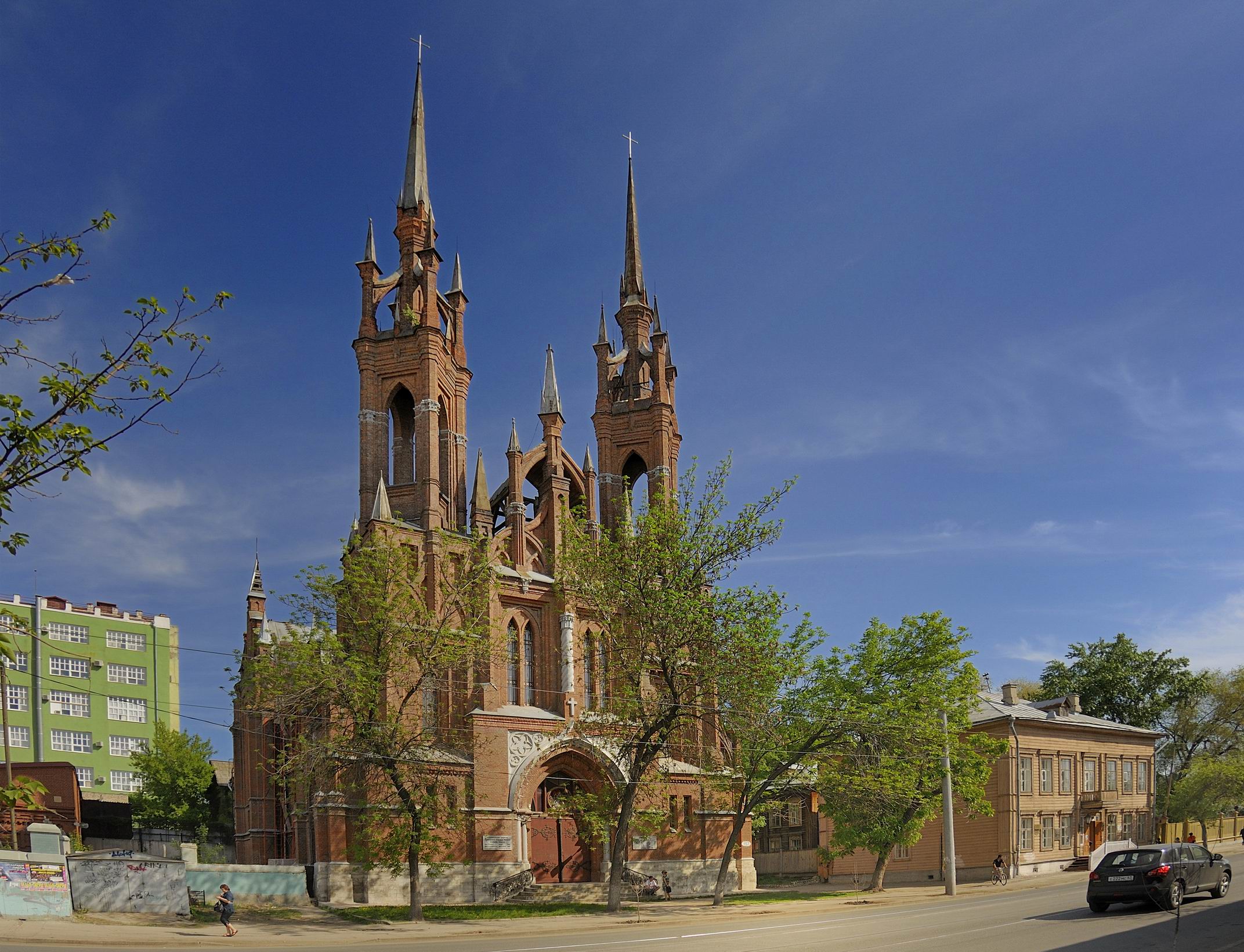 Самарское фото. Римско-католический приход Пресвятого сердца Самара Иисуса. Католический костел Самара. Храм Пресвятого Иисуса Самара. Католическая Церковь сердца Иисуса Самара.