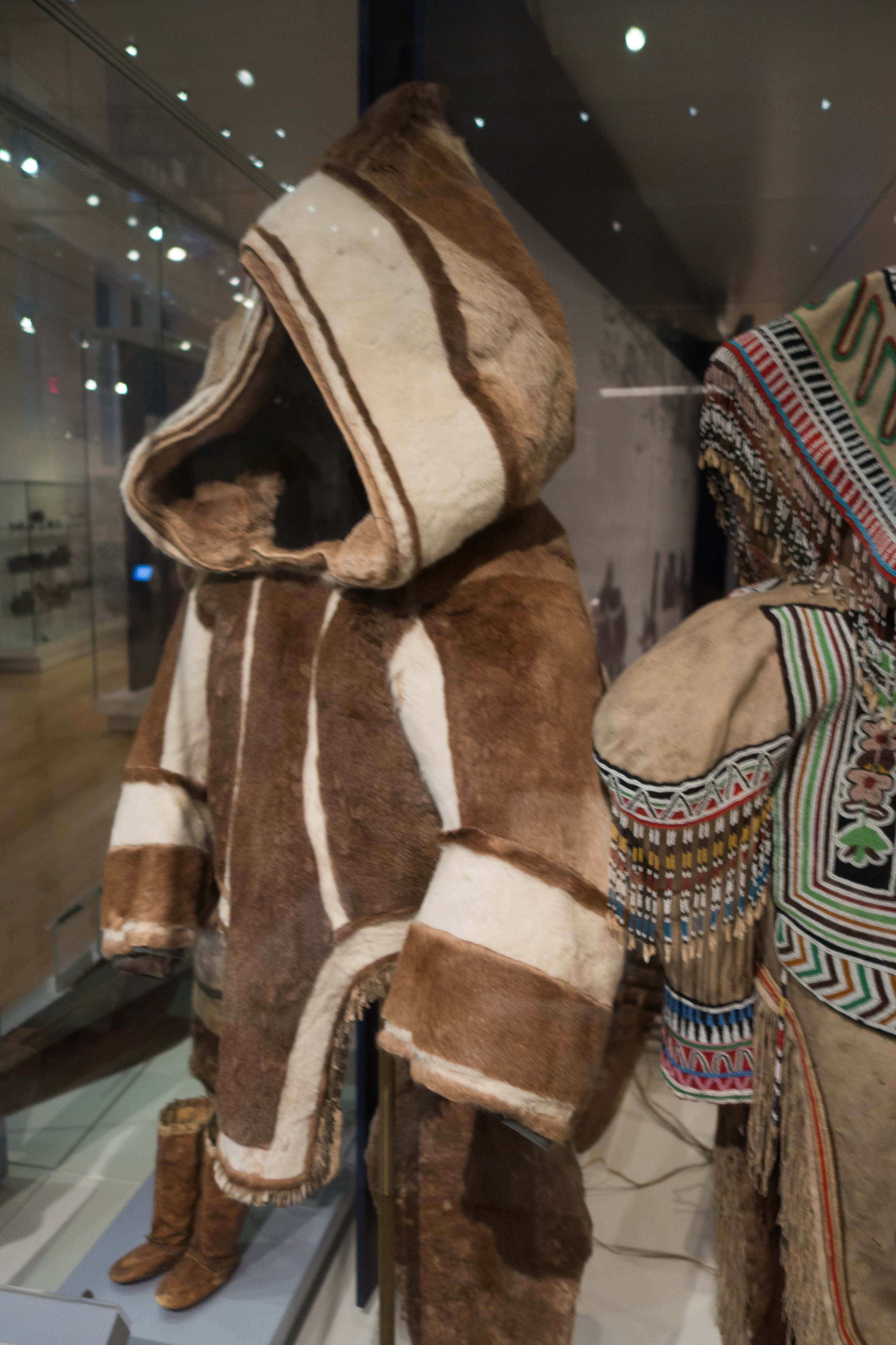 Inuit clothing - Wikipedia