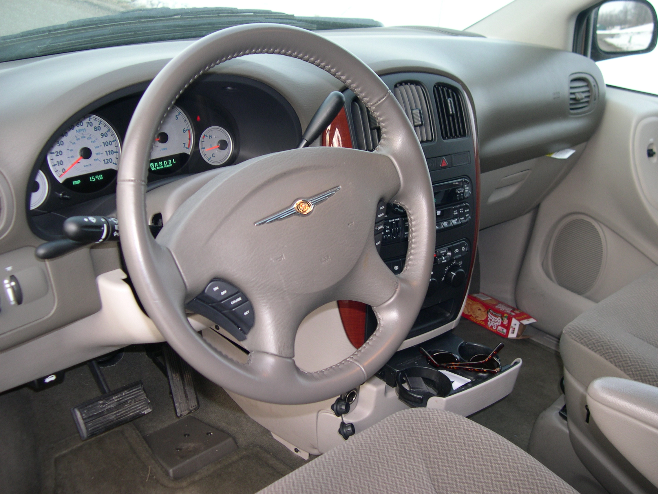 2005 Chrysler town country interior pictures #2