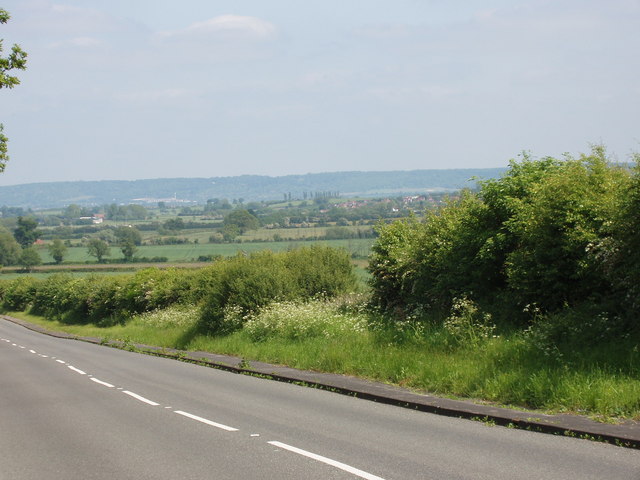 File:A40 road through countryside near Milton Common - geograph.org.uk - 179437.jpg