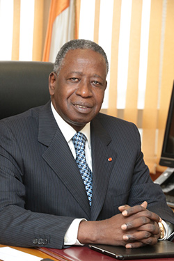 Fortune Salaire Mensuel de Adama Toungara Combien gagne t il d argent ? 10 000,00 euros mensuels