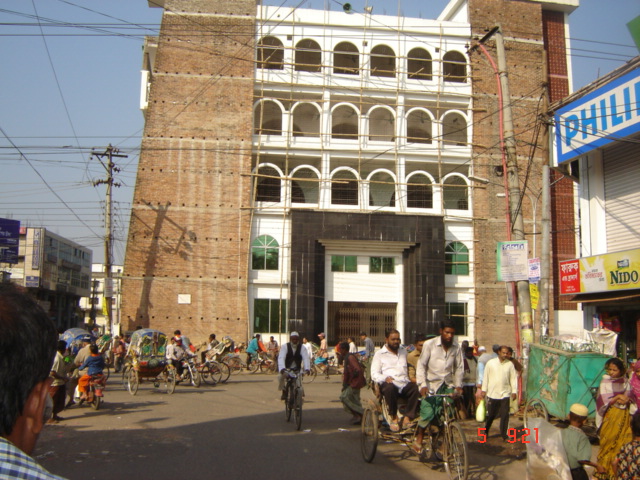 File:Ambarkhana Sylhet02.JPG