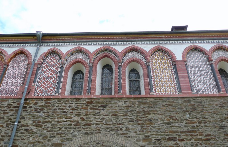 File:Bendorf abbey southside.JPG