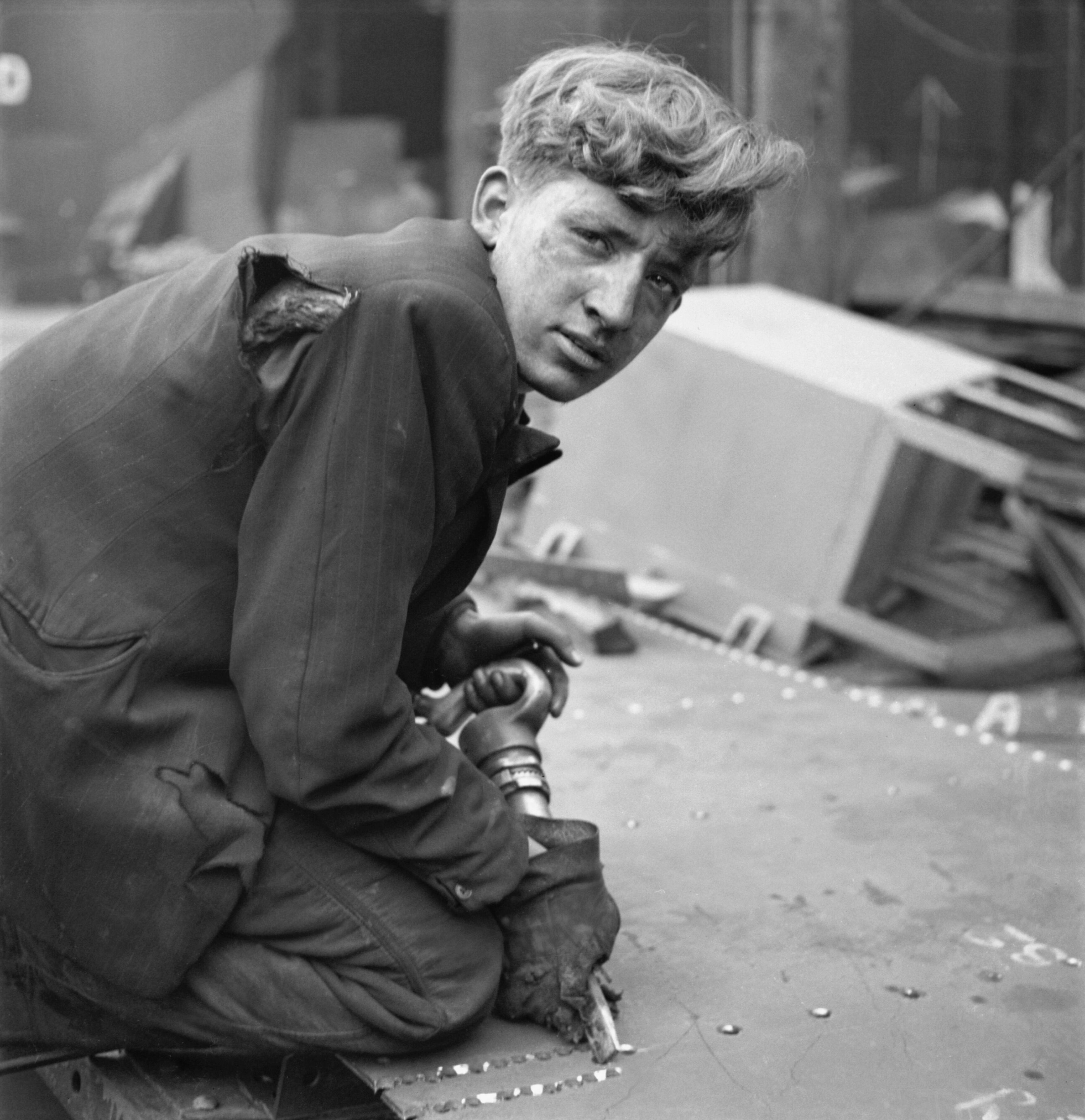 File:Cecil Beaton Photographs- Tyneside Shipyards, 1943 DB160.jpg