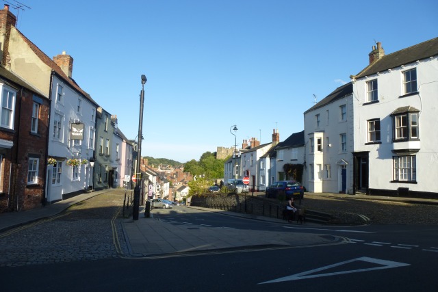 File:Crossgate - geograph.org.uk - 4143472.jpg