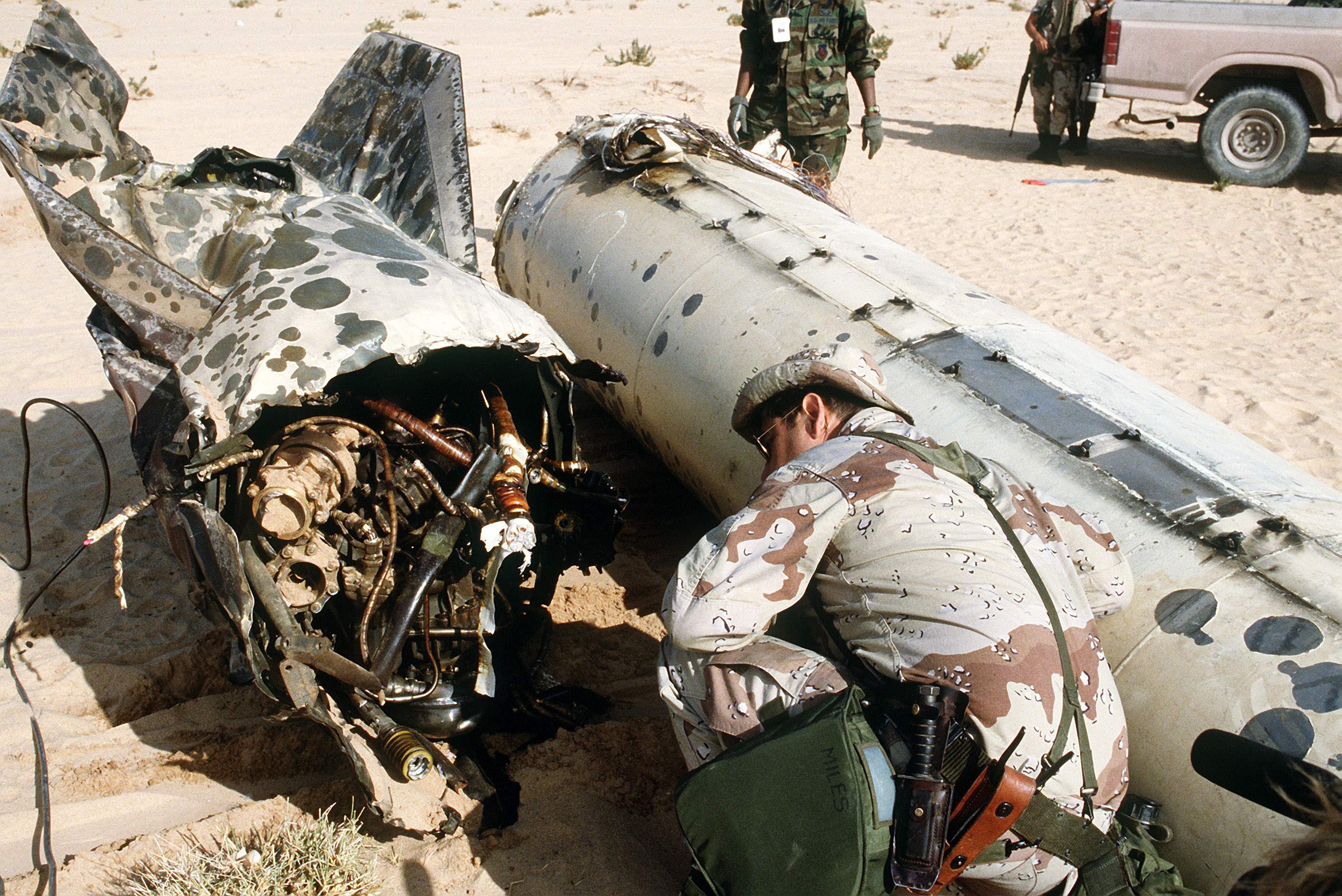 Разбитого ракета. Ракеты Скад в Ираке. Буря в пустыне операция 1991.