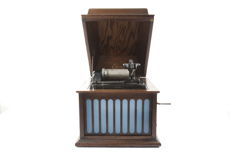 File:Edison Amberola Phonograph.jpg