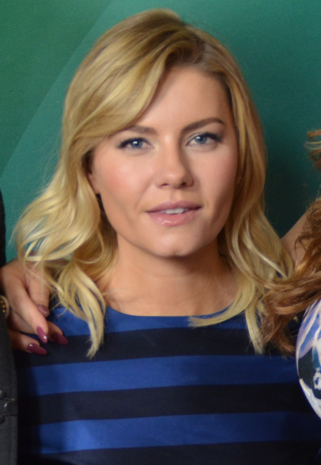 Elisha cuthbert Fans of