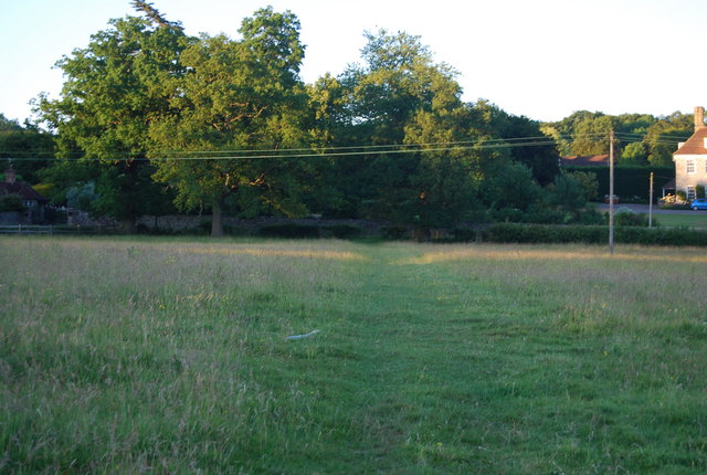 File:Footpath to Underriver House Rd - geograph.org.uk - 1372872.jpg