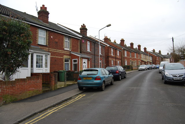 File:Great Brooms Rd - geograph.org.uk - 1184847.jpg