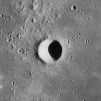 File:Hortensius A crater 4133 h1.jpg