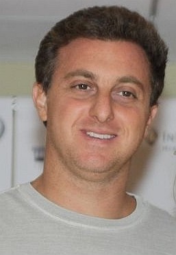 Ficheiro:Luciano Huck 2 cropped.jpg