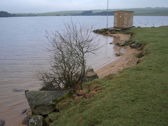 File:Siblyback Lake - geograph.org.uk - 712707.jpg