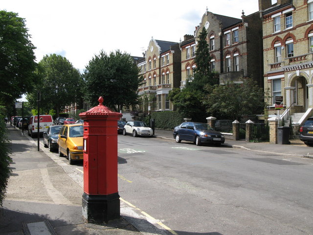 File:The Chase, SW4 - geograph.org.uk - 889231.jpg