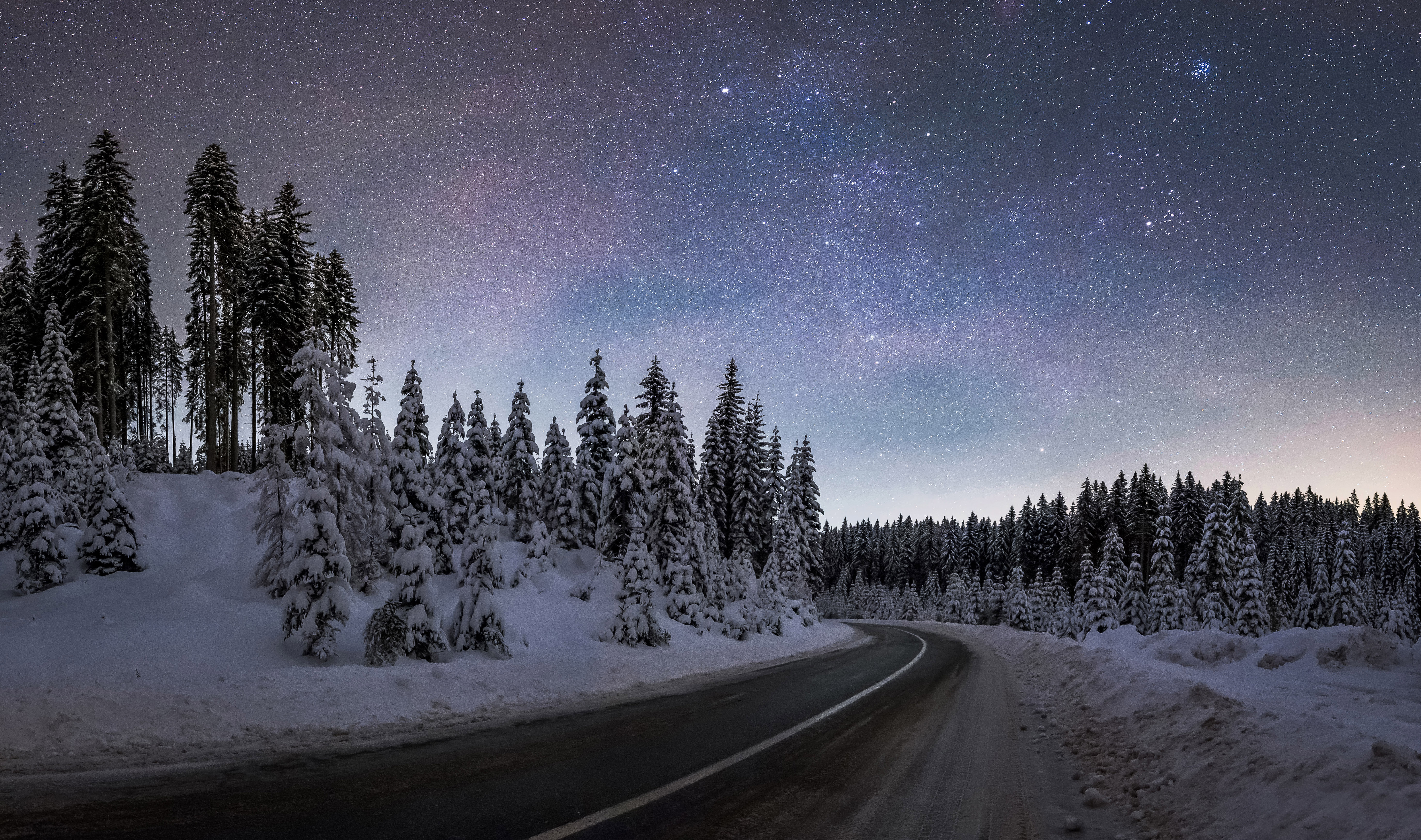 Starry winter night / Landscapes / Postcards / Postallove