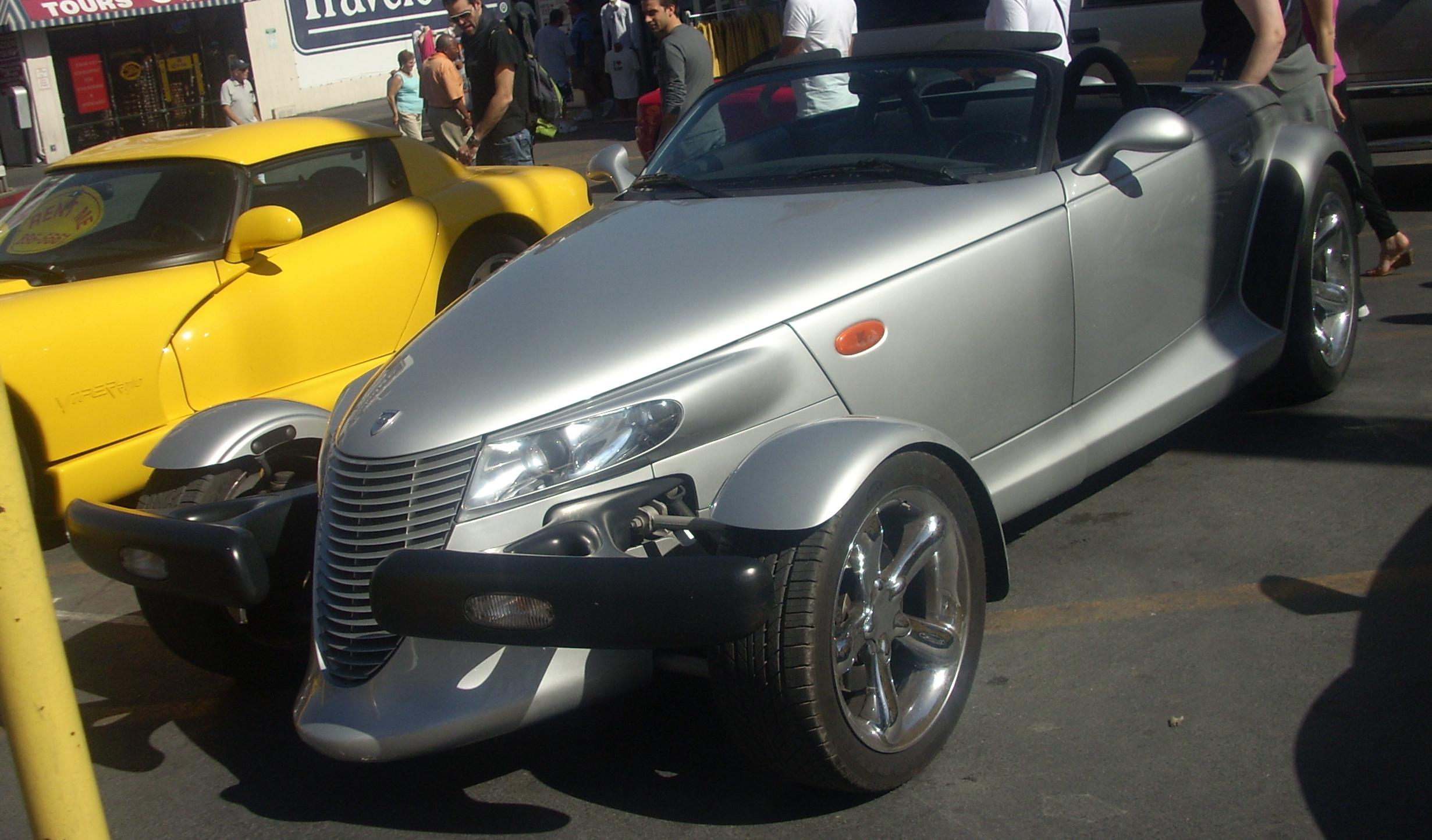 Plymouth Prowler с прицепом