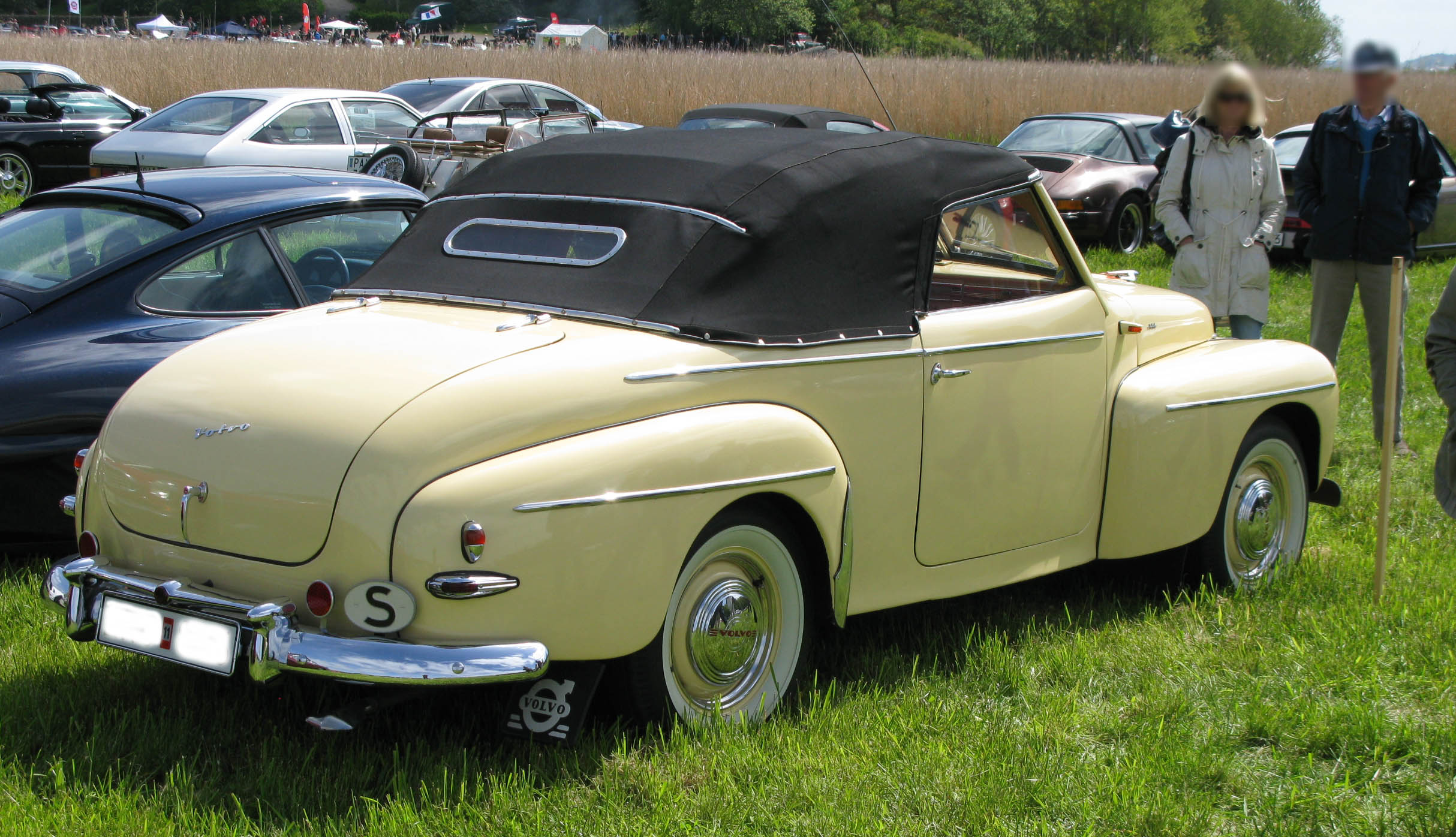 Volvo pv445