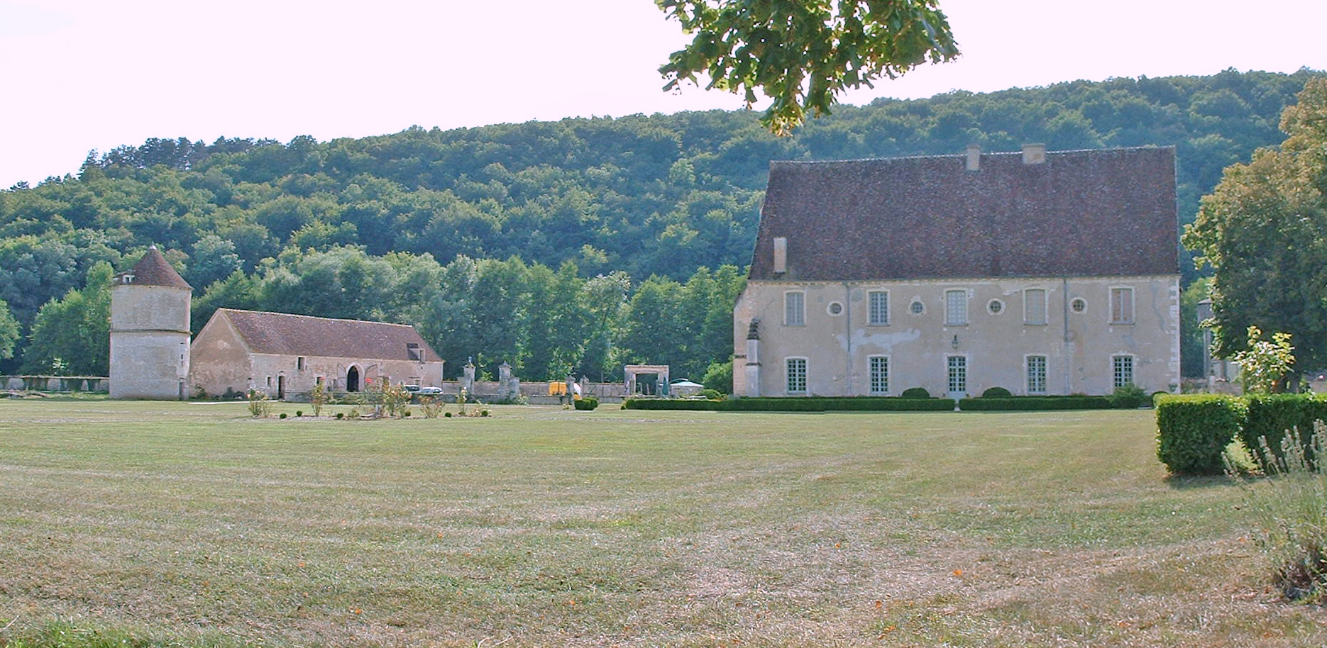 Abbaye de Reigny  France Bourgogne-Franche-Comté Yonne Vermenton 89270