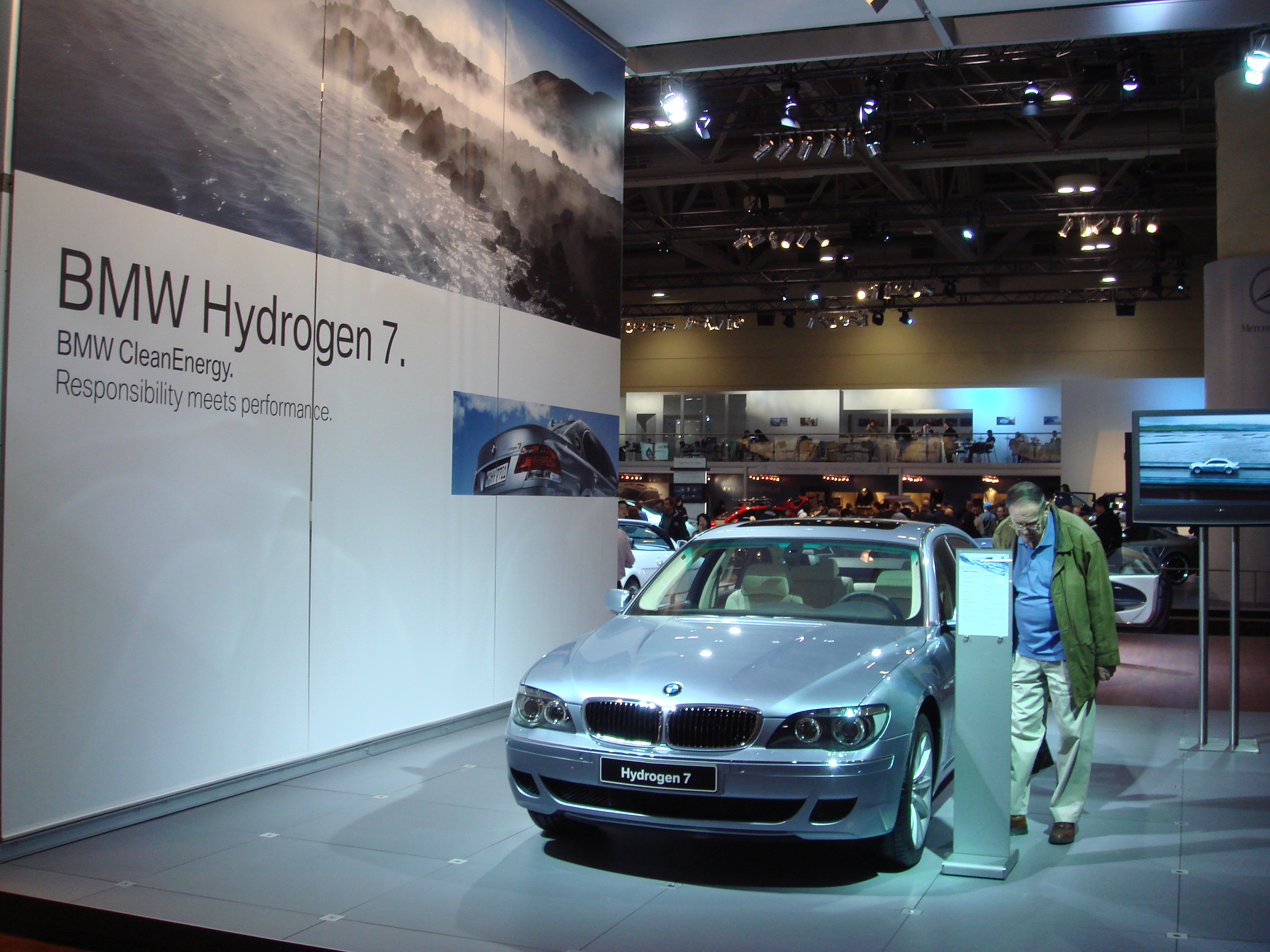 BMW hydrogen 7 двигатель