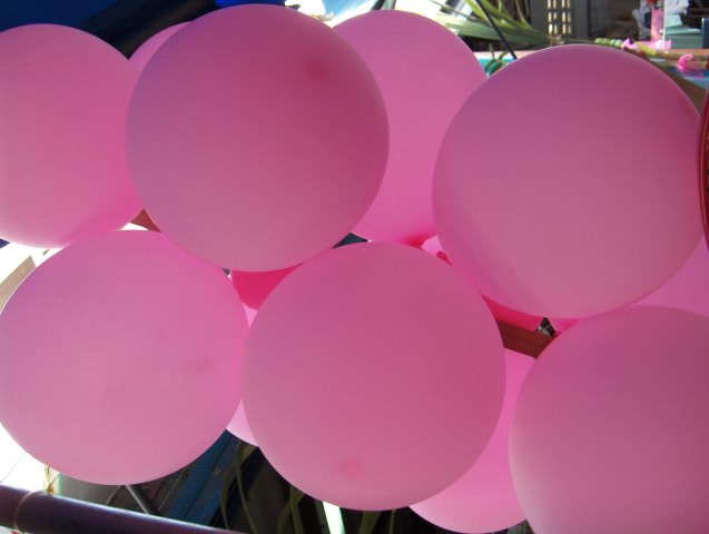 File:Balloons-KayEss-1.jpeg - Wikipedia