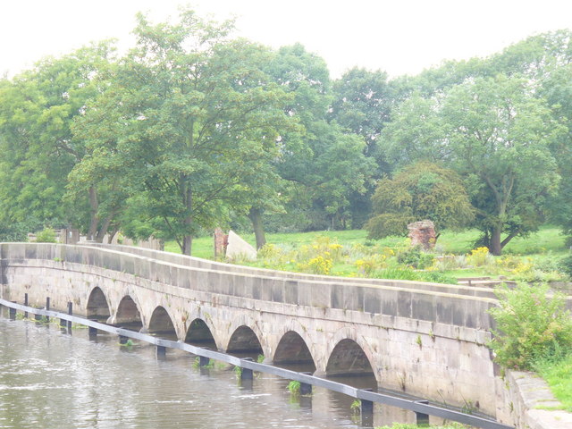 Bridge on the Trent, Newark - geograph.org.uk - 1452651