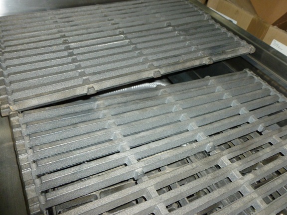 File:Charbroiler-grates-inclined.JPG