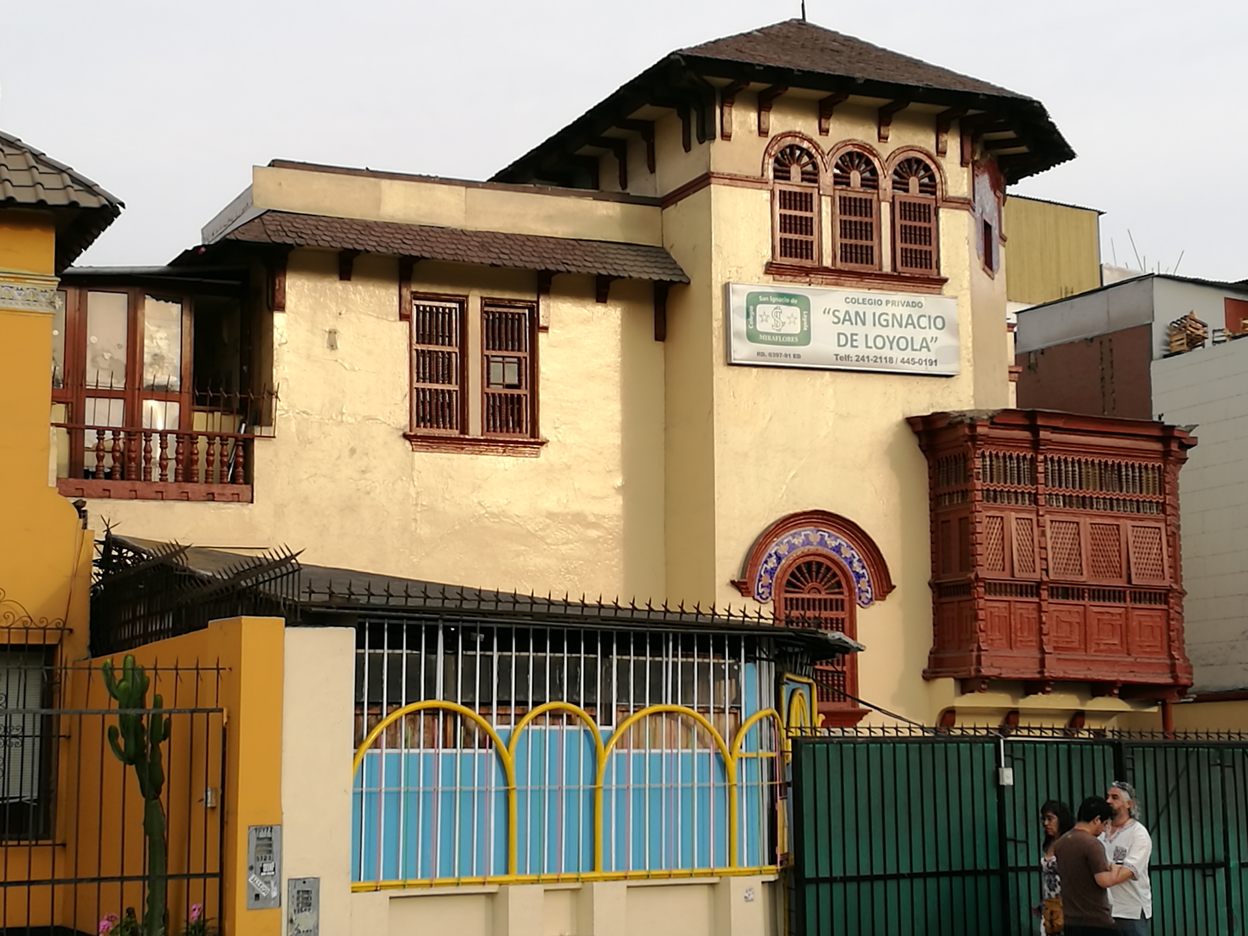 File Colegio Privado San Ignacio De Loyola A Miraflores01 Jpg Wikimedia Commons