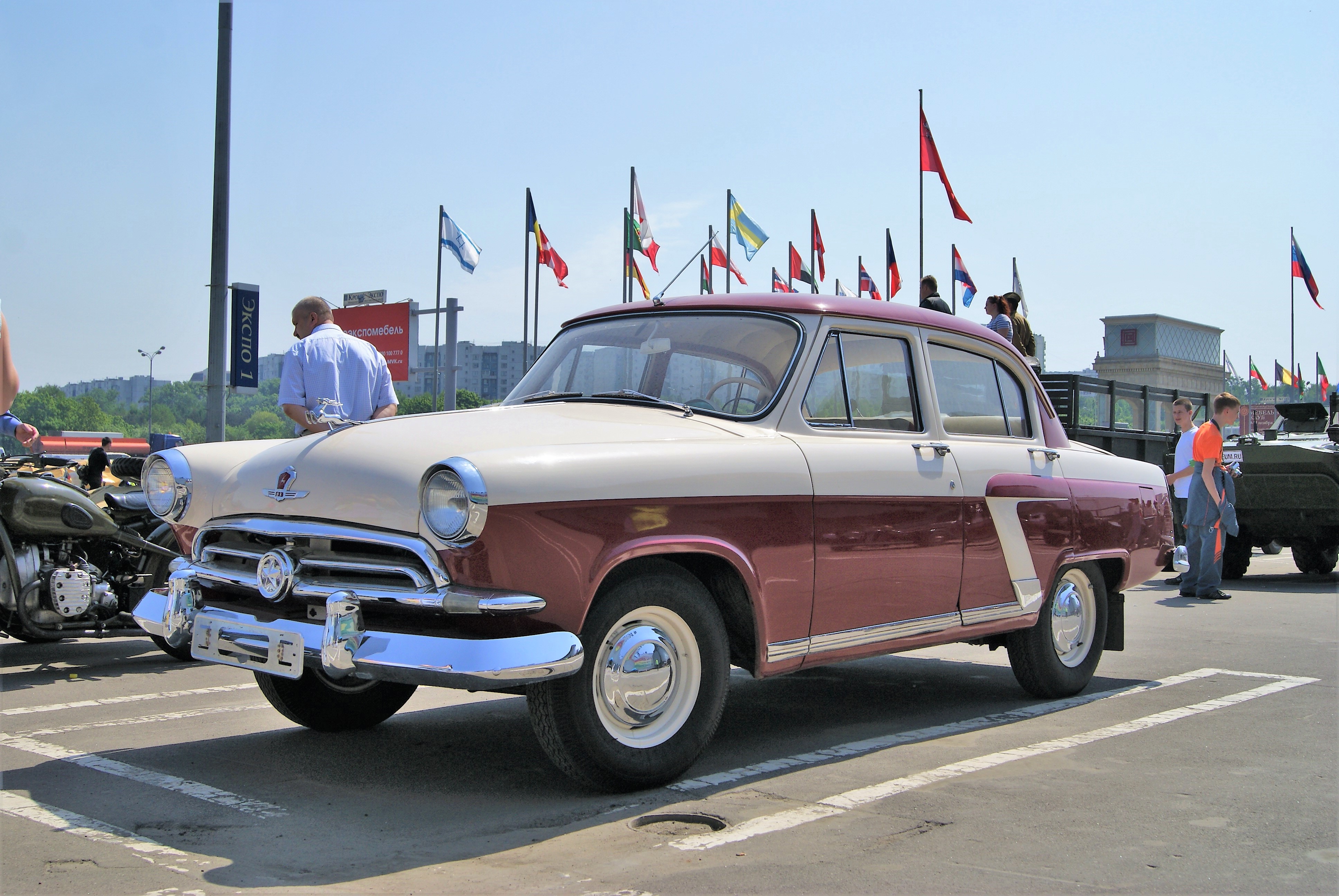 Автомобили советских времен. ГАЗ-21 Волга. ГАЗ м21 Волга. ГАЗ 21 Волга 1956. ГАЗ м21 Волга звезда.