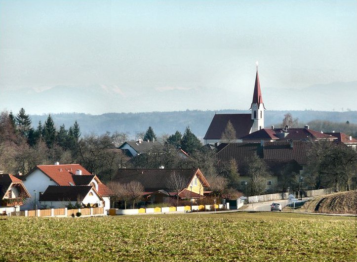 File:Holzhausen - Wels-Land.jpg