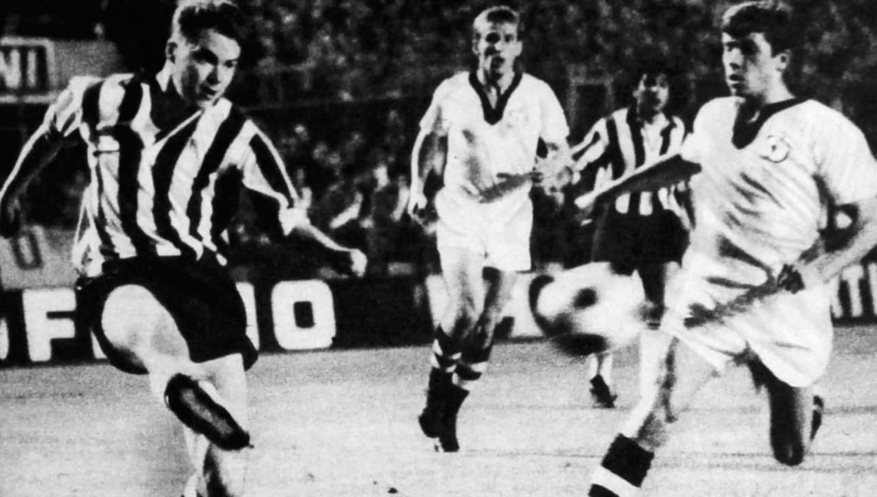 File:Juventus v Dynamo Kyiv, 16 June 1967 - Roger Magnusson.jpg - Wikimedia  Commons