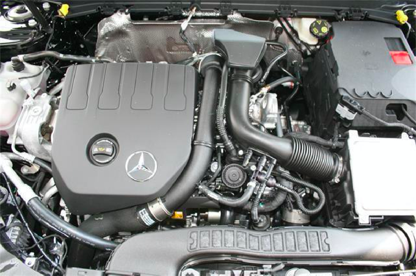 1.3 л 150 л с. Mercedes-Benz m282. Мотор Mercedes m 282. Мерседес CLA 282 мотор. Двигатель Мерседес CLA 1.3 турбо.
