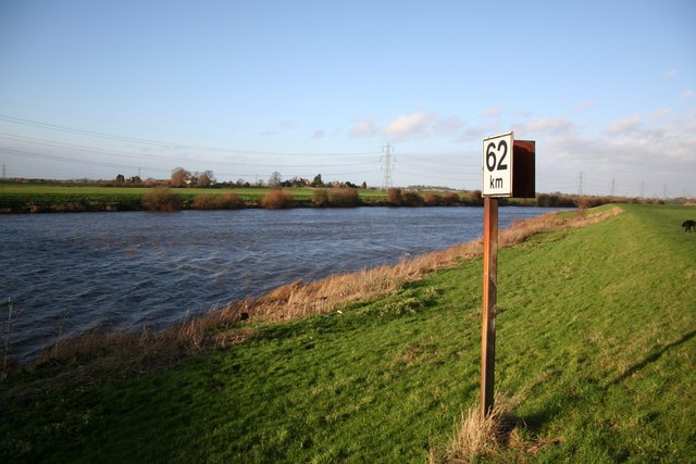 File:River Trent - geograph.org.uk - 289219.jpg