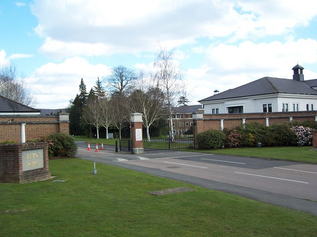 File:Sefton Park - Entrance - geograph.org.uk - 148469.jpg