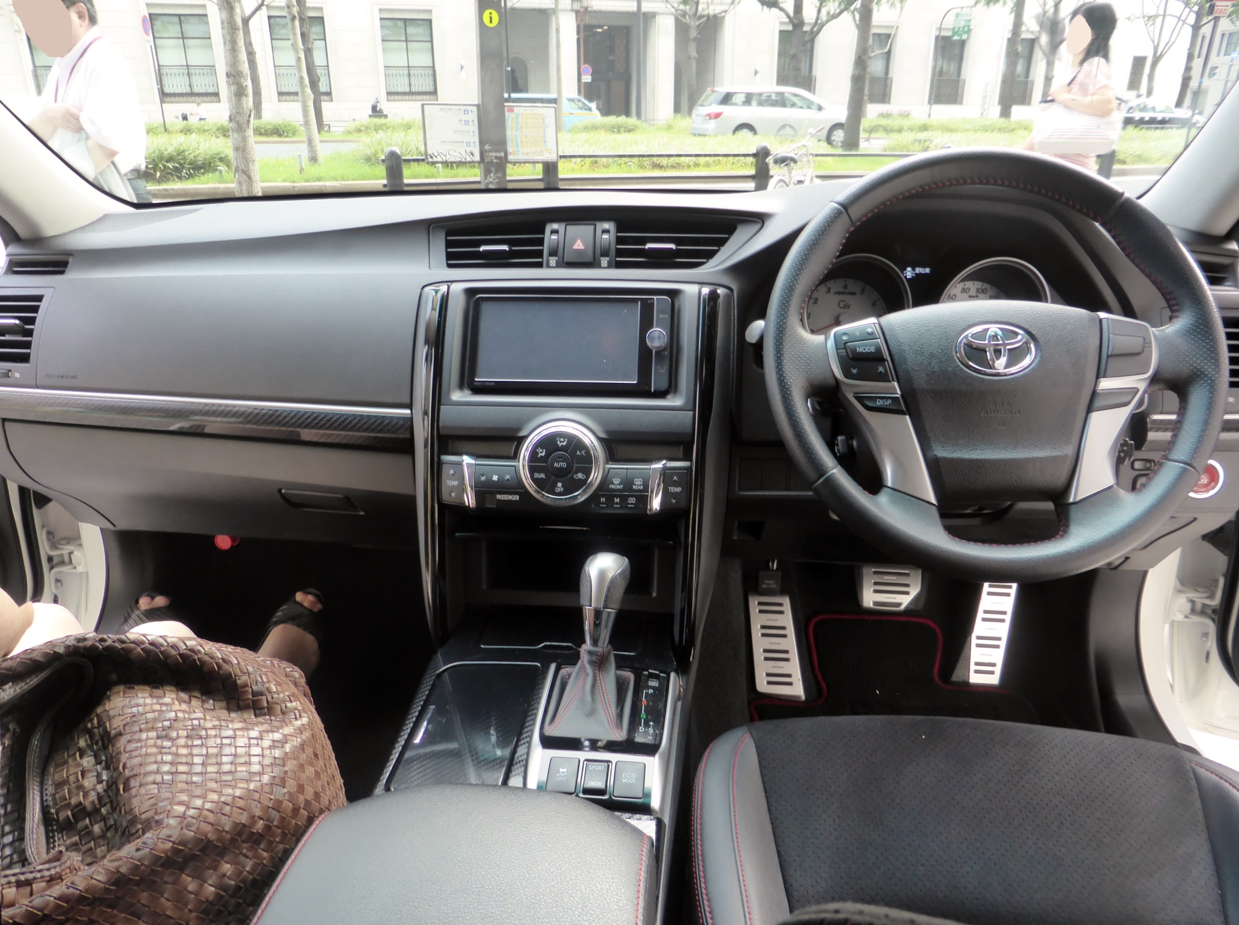 File Toyota Mark X G S X130 Interior Jpg Wikimedia Commons