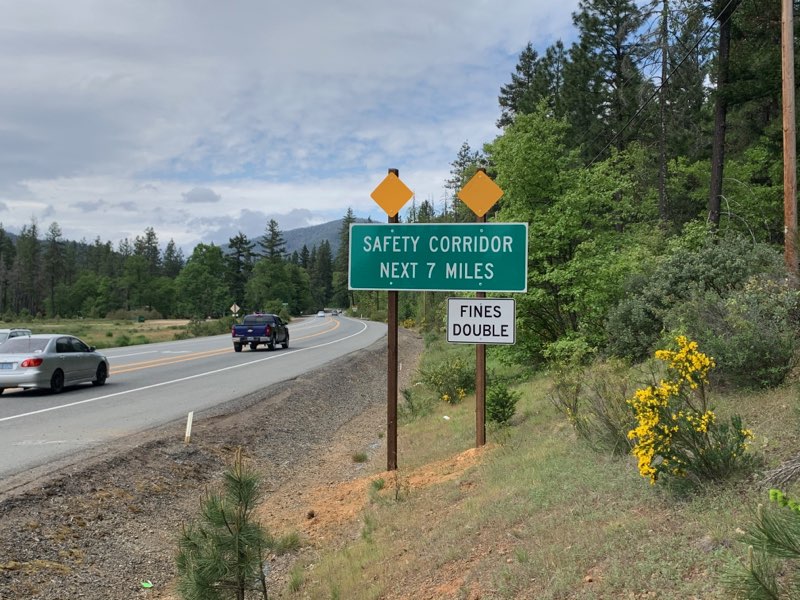 File:US 199 Safety Corridor Sign Cave Junction (51843166531).jpg