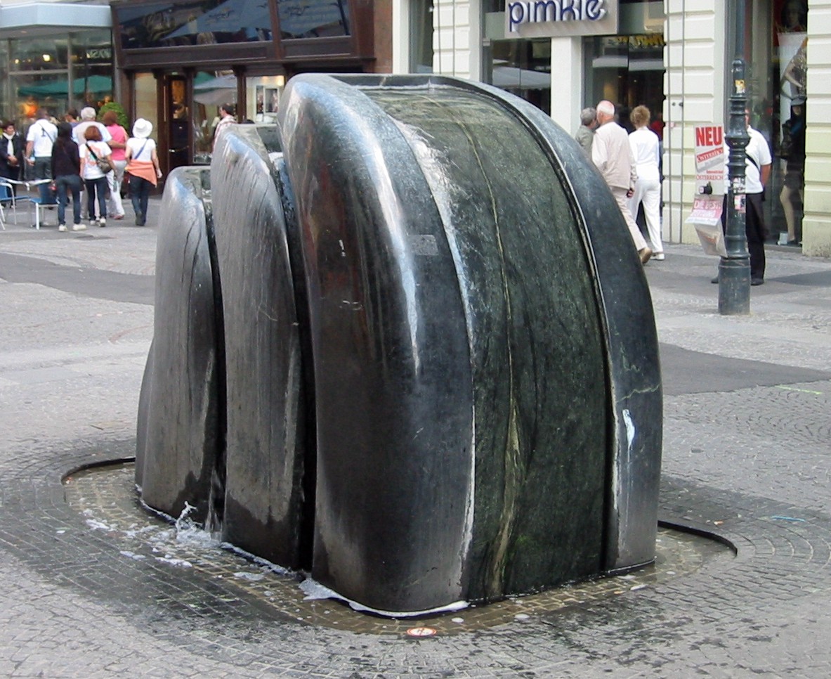 Wien Brunnen Kärntner Straße.jpg