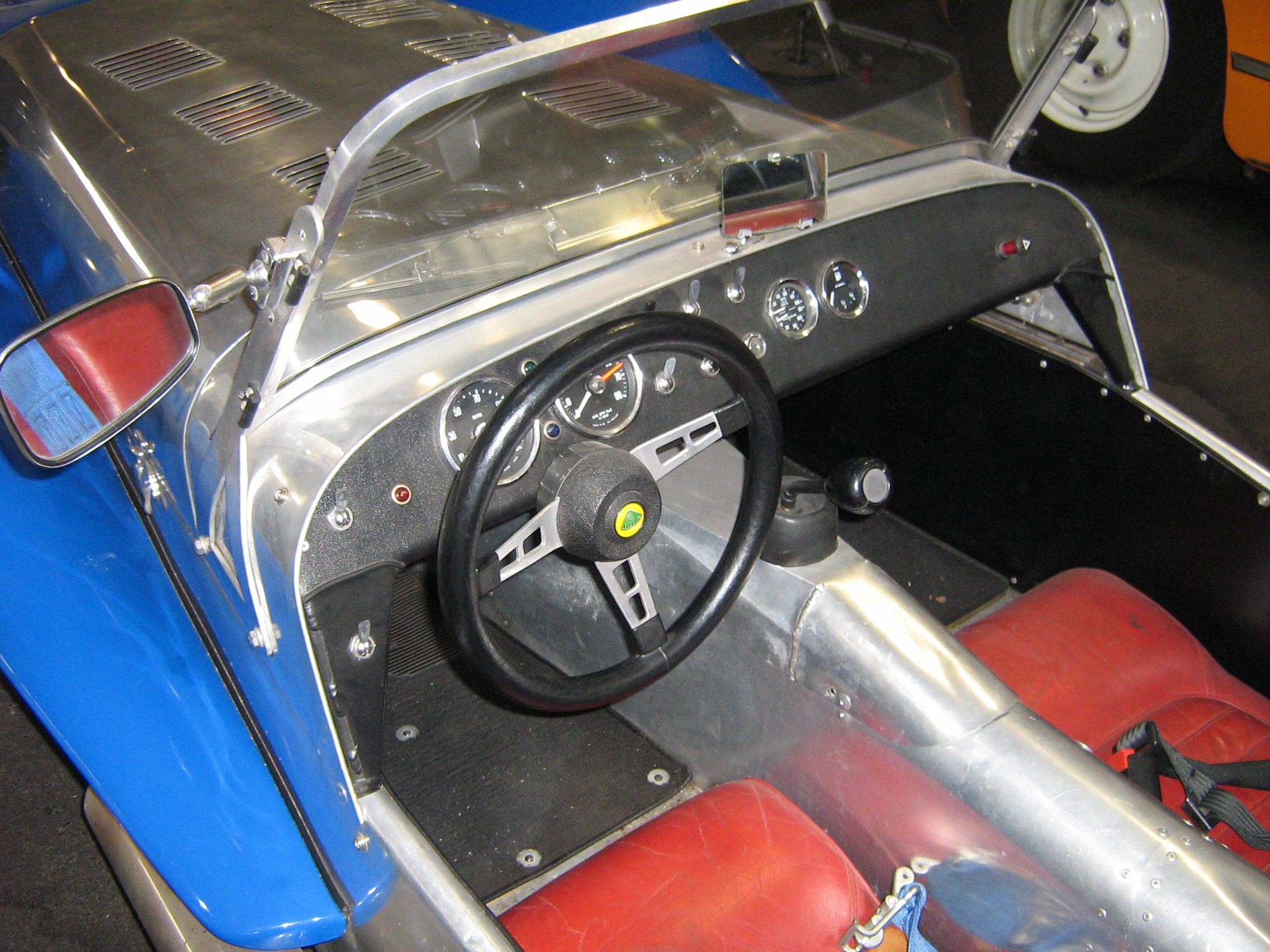 File 1981caterhamsuperseven Interior Jpg Wikimedia Commons