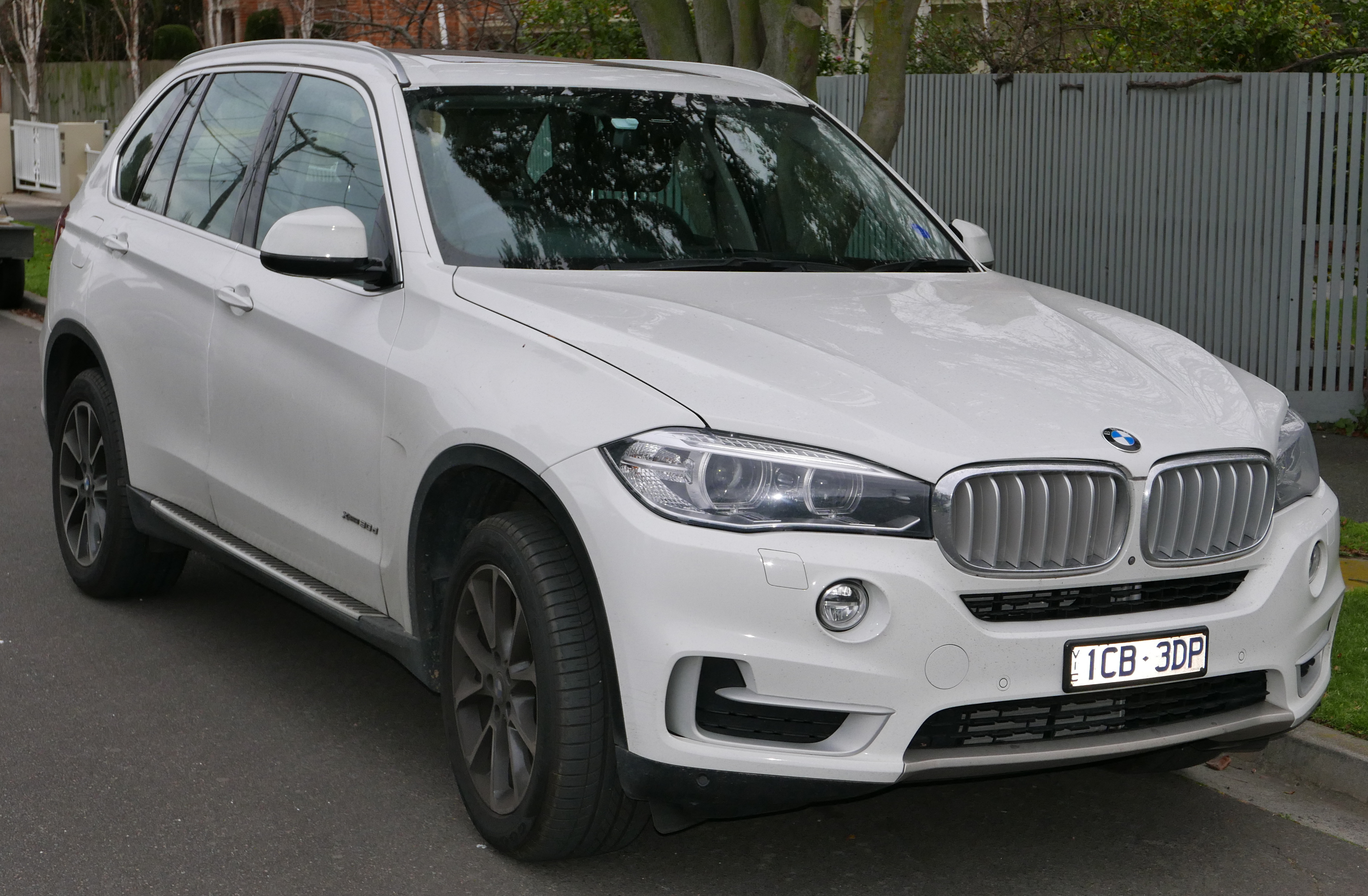 BMW X5 - Wikipedia, the free encyclopedia