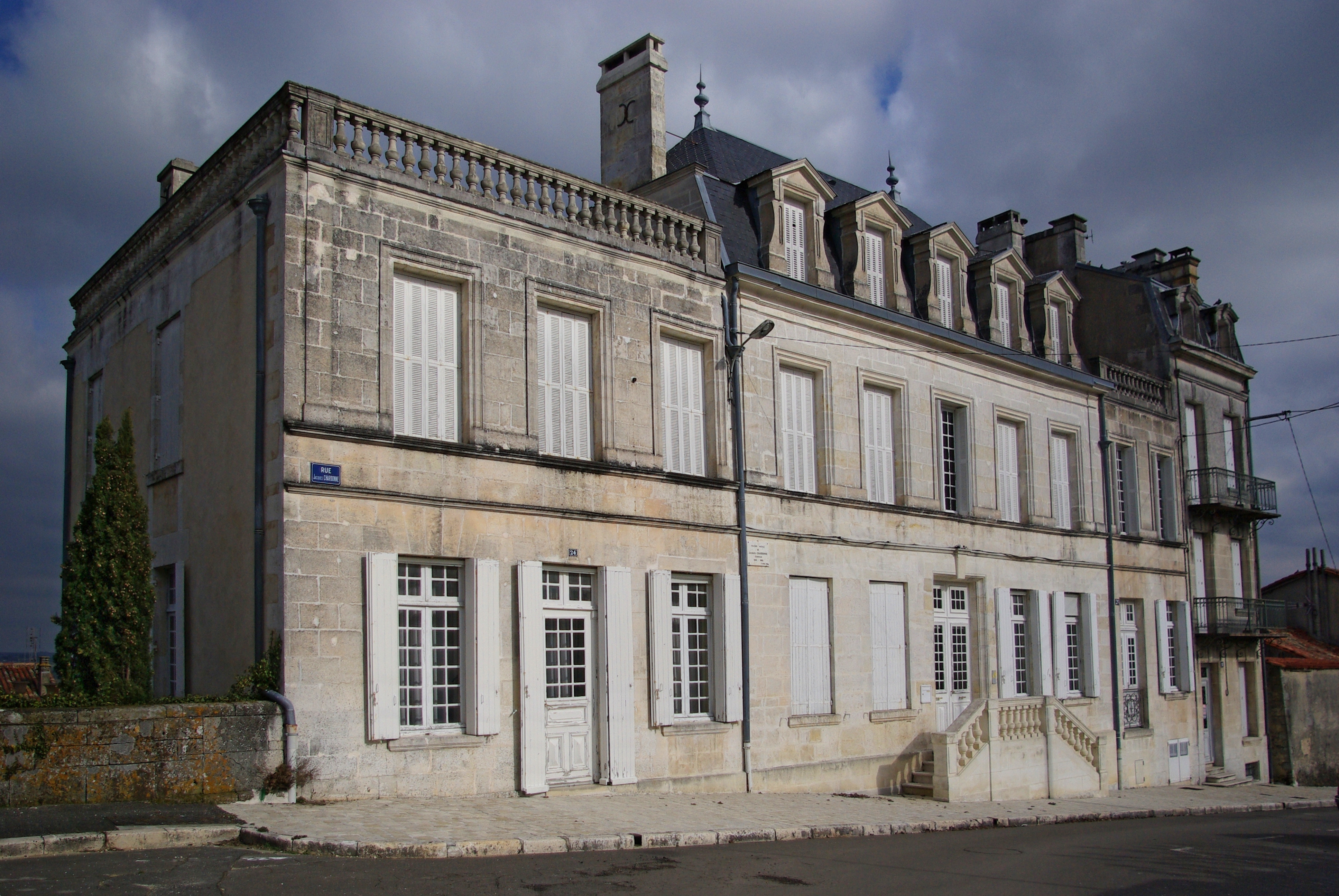 Jacques Chardonne birthplace in [[Barbezieux